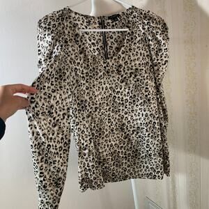 Ann Taylor women’s Leopard top size 4